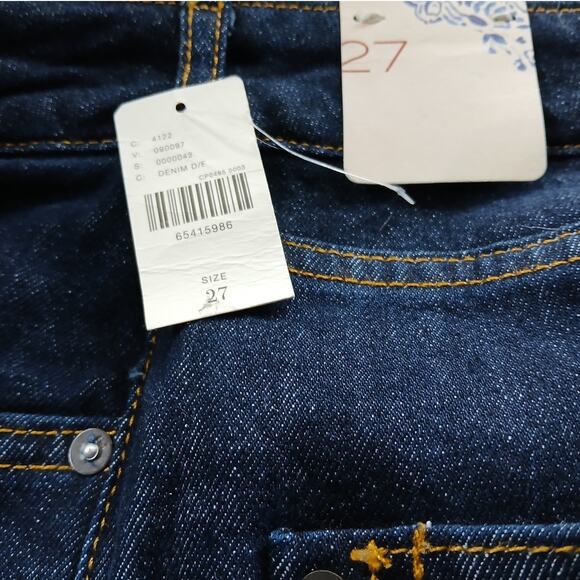 NWT - Anthropologie Pilcro The Split Straight Denim Jeans Size: 27 - Picture 6 of 10